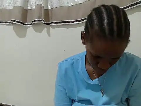 prettybeee's cam snapshot