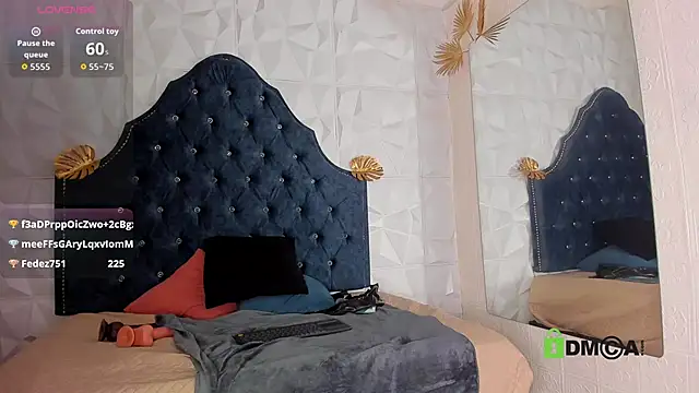 _mia_milf_'s cam snapshot