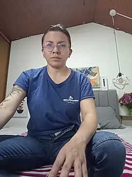 karlamorris_'s cam snapshot