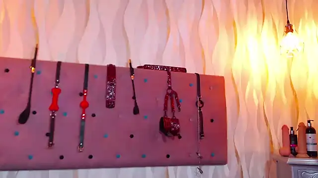 IsabelaLatina's cam snapshot