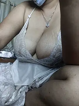 Madhavi_mishra's cam snapshot