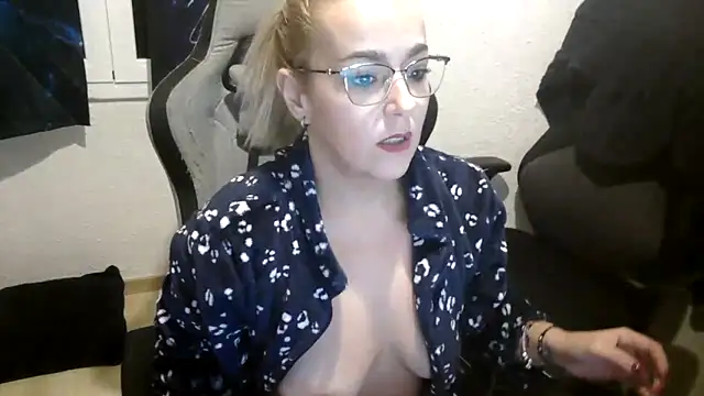 bekka__'s cam snapshot