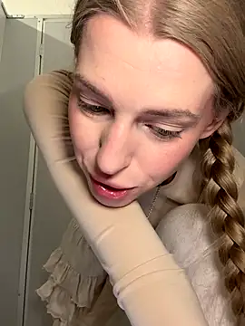 kira_mia's cam snapshot