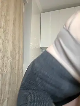 Teya_moon_'s cam snapshot