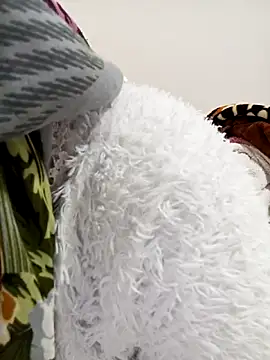 Rouzalinda's cam snapshot