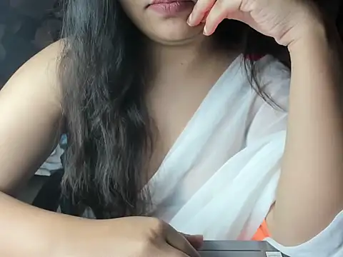 Divya68's cam snapshot