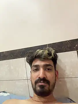 hornyguy271192's cam snapshot