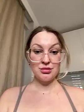 Teya_moon_'s cam snapshot