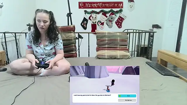 ShyAndHappyCdns's cam snapshot