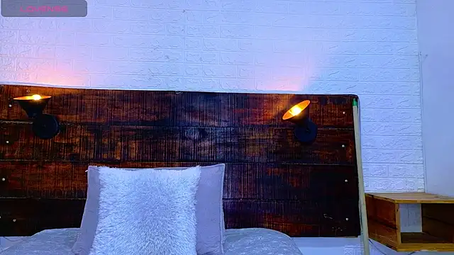 Amy_Brunette's cam snapshot