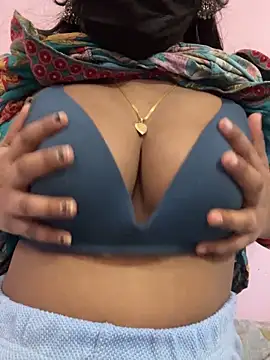 Cute-Ananyaa's cam snapshot