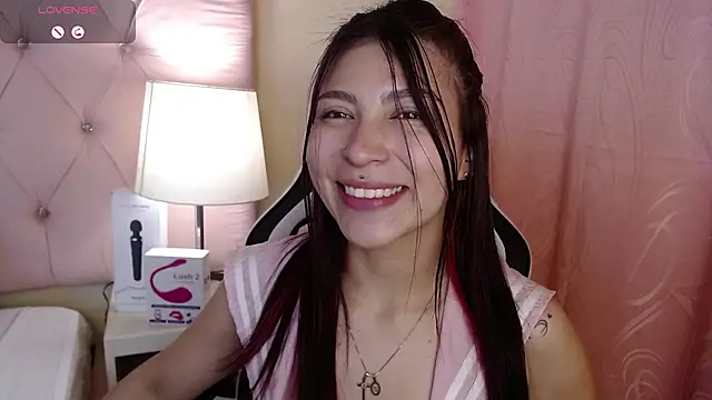 Hillary_Thomson's cam snapshot