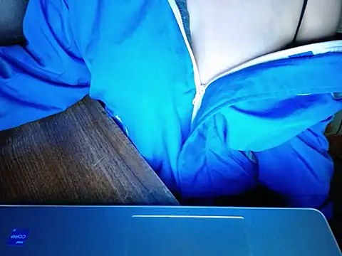 maian_love's cam snapshot