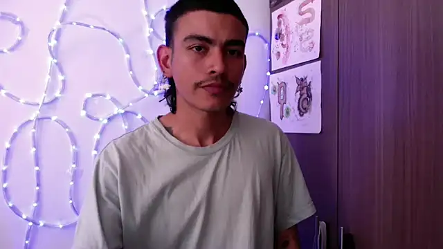 sorry-mom69 live sex cam