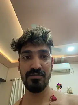 hornyguy271192 live sex cam