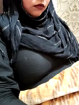 Indian-Nazia's cam snapshot