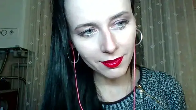 LuminousLady's cam snapshot