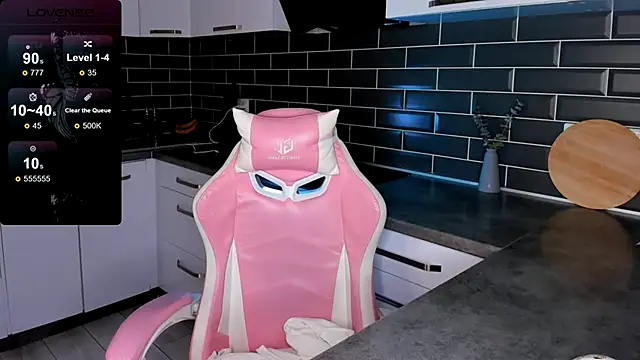 ShaiyaMinn3's cam snapshot