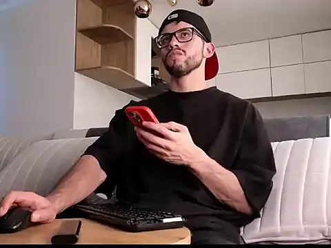 Phantom_Bigger1's cam snapshot