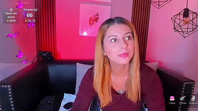 Nahiajhonson_'s cam snapshot