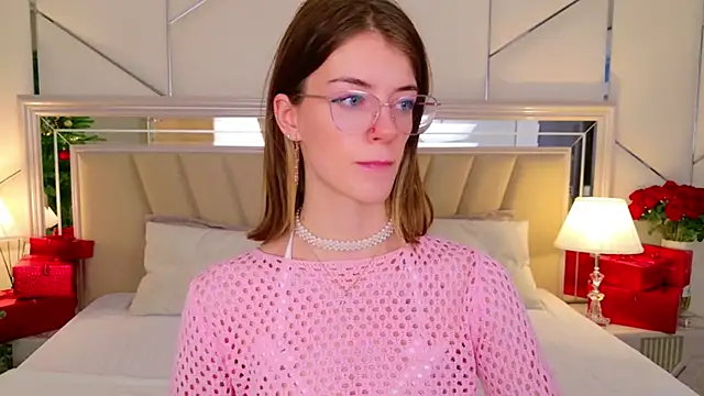 MeganMour's cam snapshot