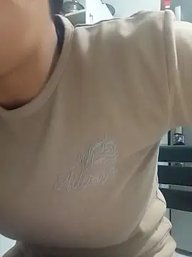 Chahrazadd's cam snapshot