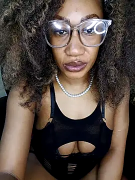 PuneeeLucee's cam snapshot