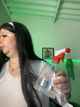 Angie_lynn's cam snapshot