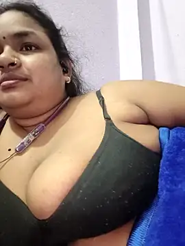 Deborbhavi222's cam snapshot