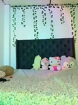 Alanaa_collins1's cam snapshot