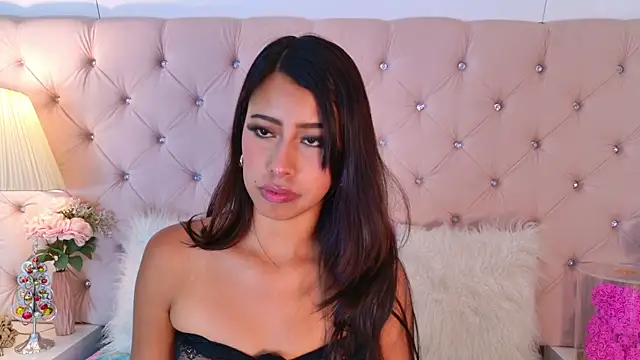 CaterinaRomano's cam snapshot