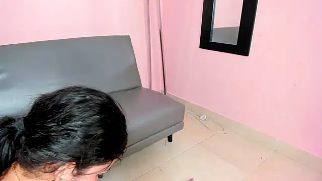 Latinbeautigirls's cam snapshot