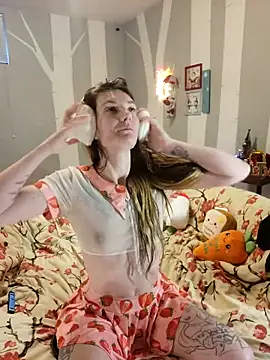 YourFavCanadianMILF's cam snapshot