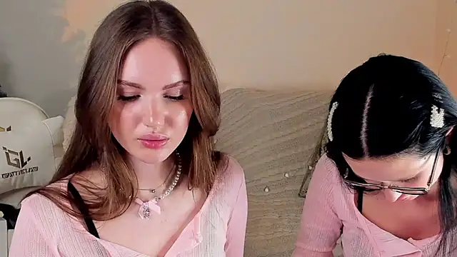 MishkaMe's cam snapshot