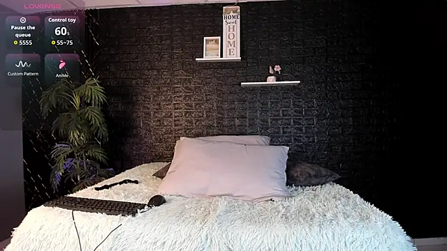 Saraa_moon1__'s cam snapshot