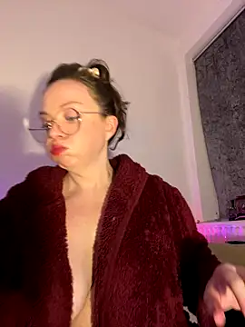 FemDom_RubyKnightXXO's cam snapshot