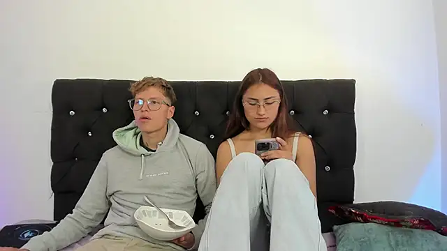 A_sexy_couple__ live sex cam