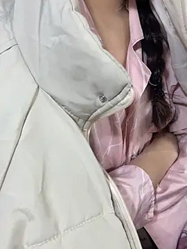 Mina048's cam snapshot