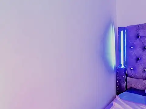 Mia_Cavalli's cam snapshot