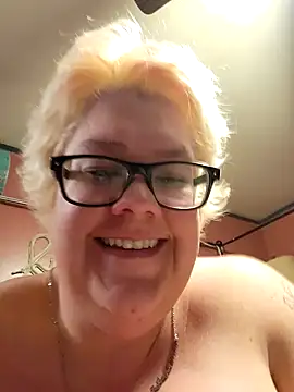 violentviolet68 live sex cam