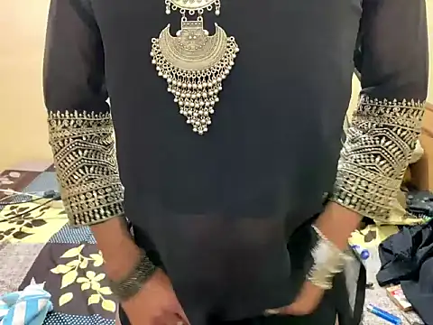 LuvLayla's cam snapshot