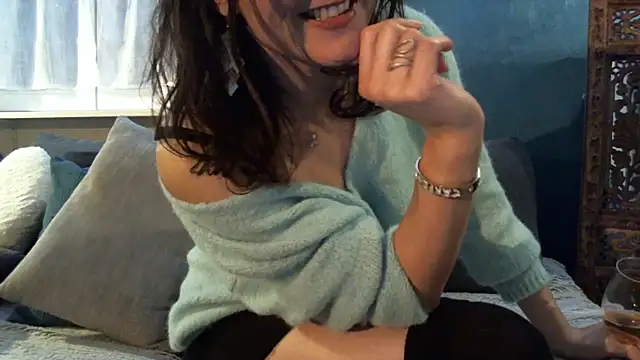 OndeSensuelle's cam snapshot