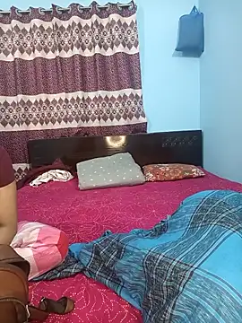 RomanticCouple432's cam snapshot