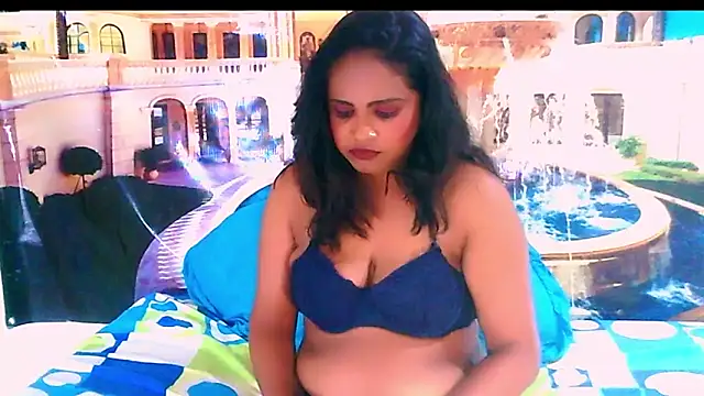 Luciousindian69's cam snapshot