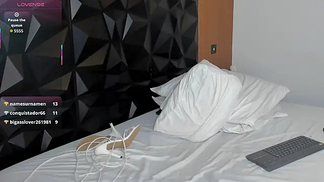 Wendy_Marchall's cam snapshot