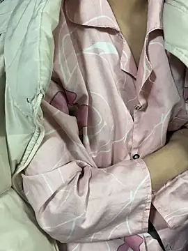 Mina048's cam snapshot