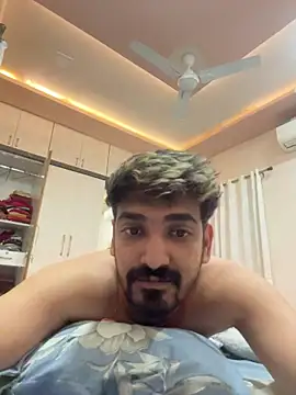 hornyguy271192 live sex cam