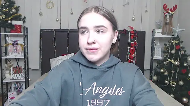 LauraHlot's cam snapshot