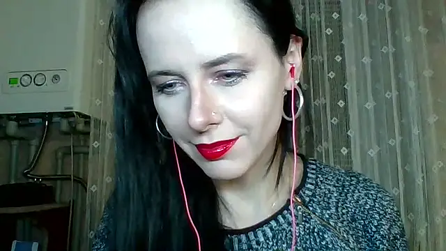 LuminousLady's cam snapshot