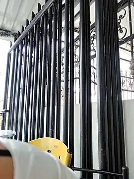 You-sexy-starr's cam snapshot